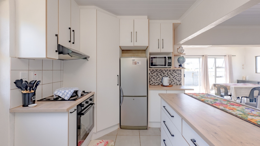 3 Bedroom Property for Sale in Struisbaai Western Cape